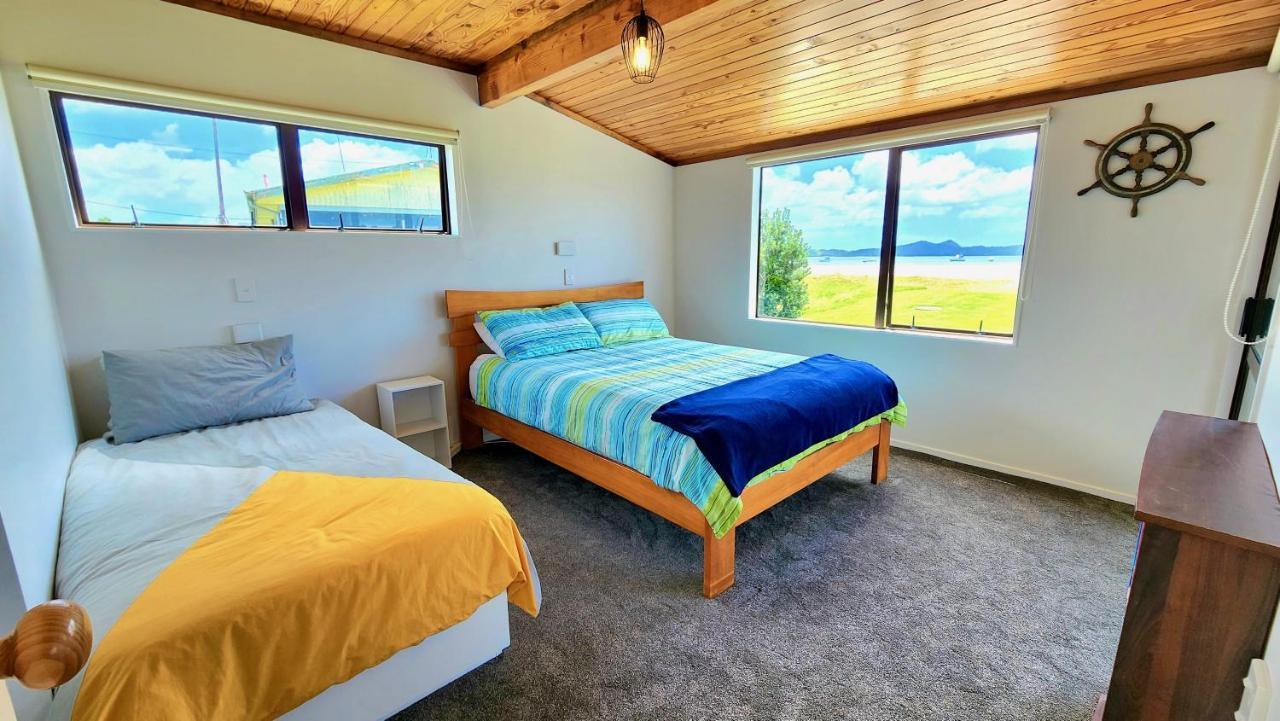 The Sunrise Bach - One Tree Point Holiday Home Buitenkant foto